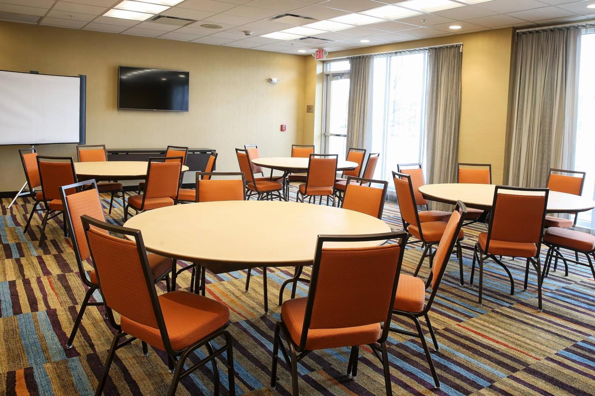 Fairfield Inn & Suites By Marriott Madison ורונה מראה חיצוני תמונה